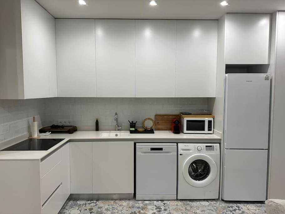 Precioso Apartamento Con Patio. Pyp Valencia Eksteriør billede